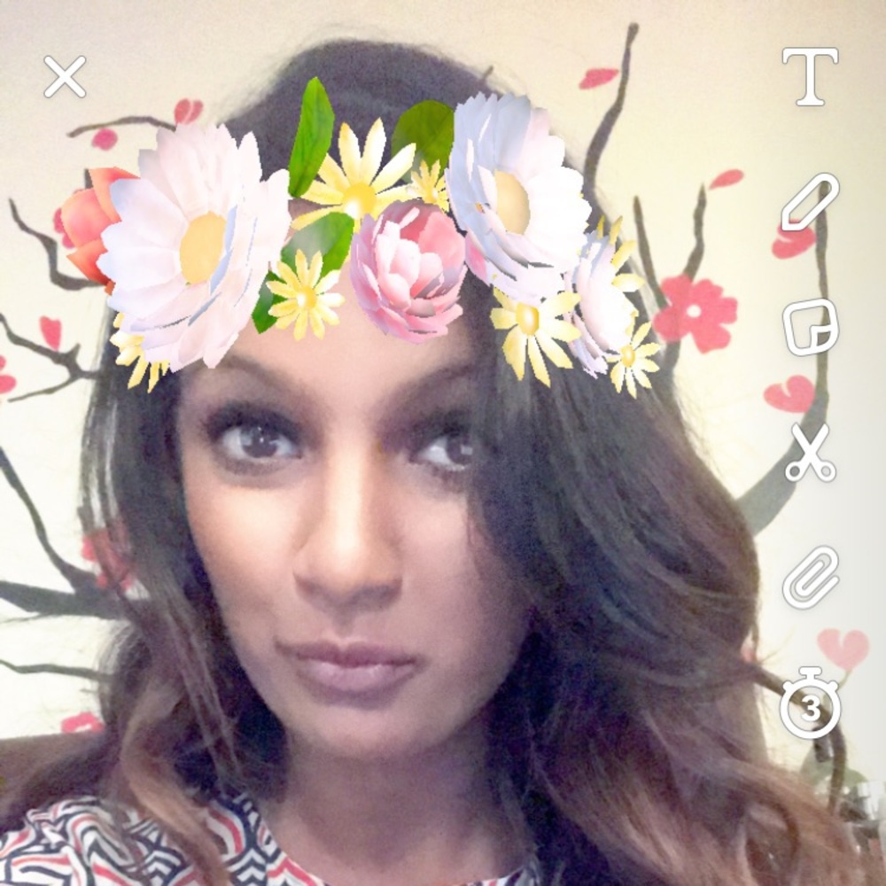 Meet your Posher, Hira